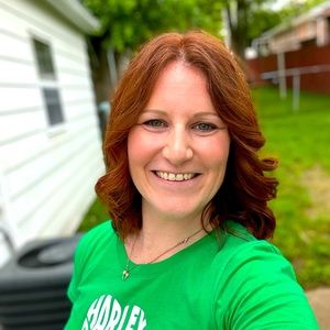 Meet your Posher, Joy